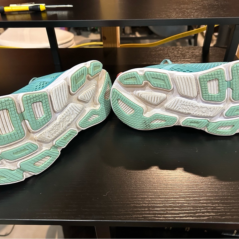 Hokas One One Bondi 7, Size 6.5 EASTER SALE! - Picture 2 of 5